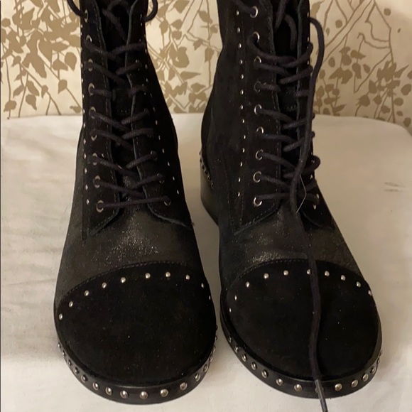 Mark Fisher designs a boot with silver studs. NWT SIZE 8 - Picture 4 of 7